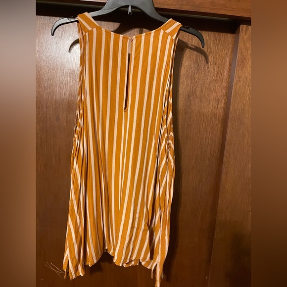Orange and white vertical striped tank - Picture 2 of 4